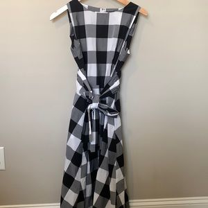 Ann Taylor Factory Small black and white buffalo plaid dress